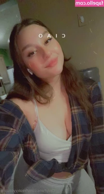 u22507819 - It’s getting awfully chilly here, who’s going to keep me warm?