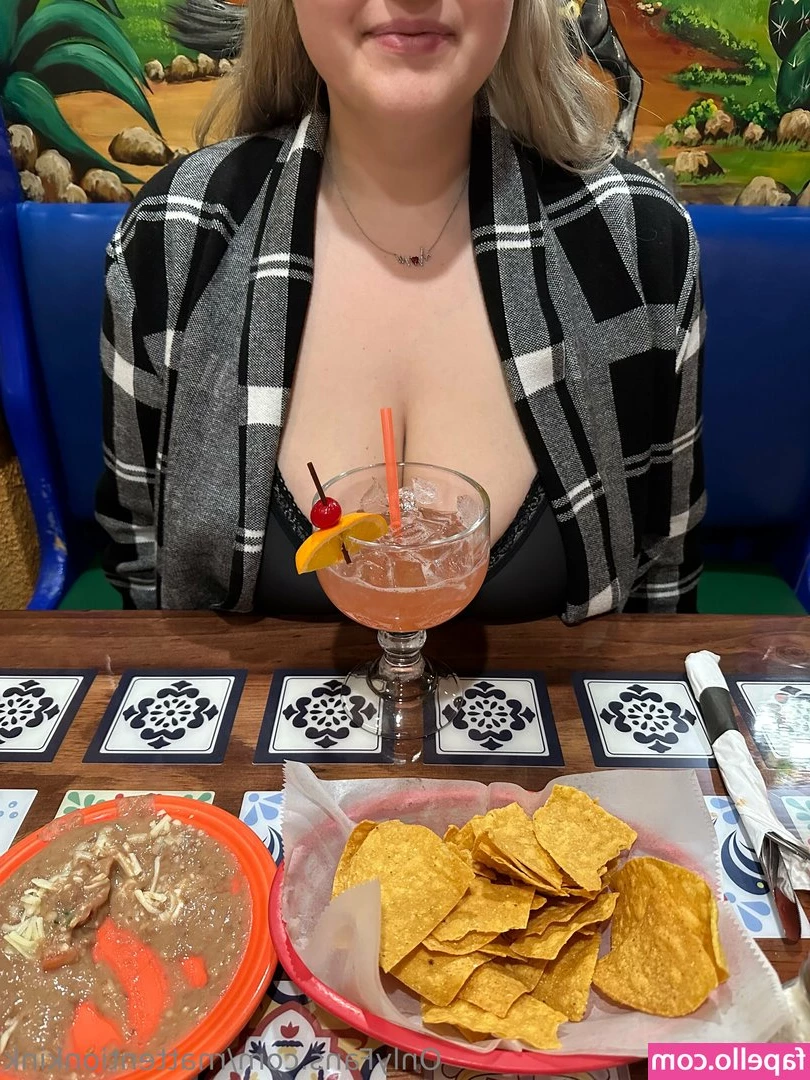rnattentionkink - Spent the day setting up our booth at Exxxotica NJ and then had