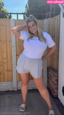 thewankvault - Getting ready quick smart to go out and explore Mexico. Beach day