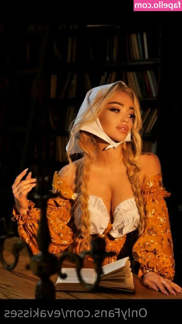 evakisses - Do you want to see something you ll never forget  Imagine me  lying