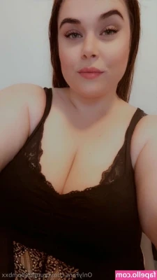 brunettebombxx - needs played with 🥺