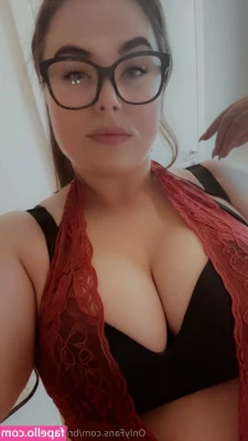 brunettebombxx - Made it to FL. Need to get unpacked then ill be online in a few days.