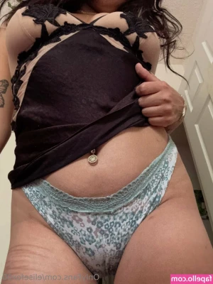 elisefox00 - ((This video is part of the XXX All Access expansion pack 😛))