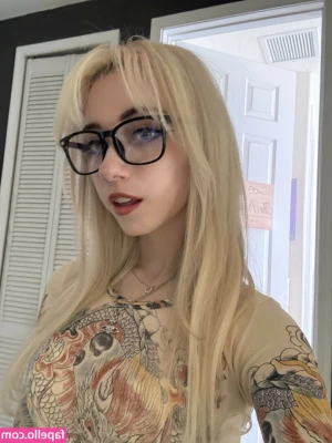 Iluvmeww - 𝓜𝓲𝓵𝓴 𝓶𝓮    Enjoy a little   video with sound from