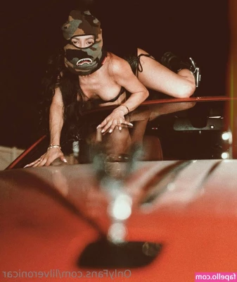 Lilveronicar - If I m too big for the chimney  I ll force my way in through the