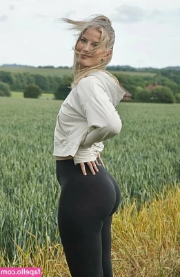issyanderson - Hi there baby, how are you? Enjoy your day 😊