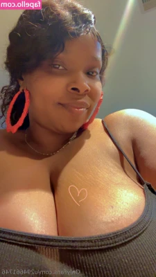 u294661746 - Football gets me sooooo horny... 😈