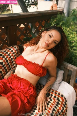 Takarathekoala - Roses are red Violets are blue Im a naughty girl And I wanna fuck you