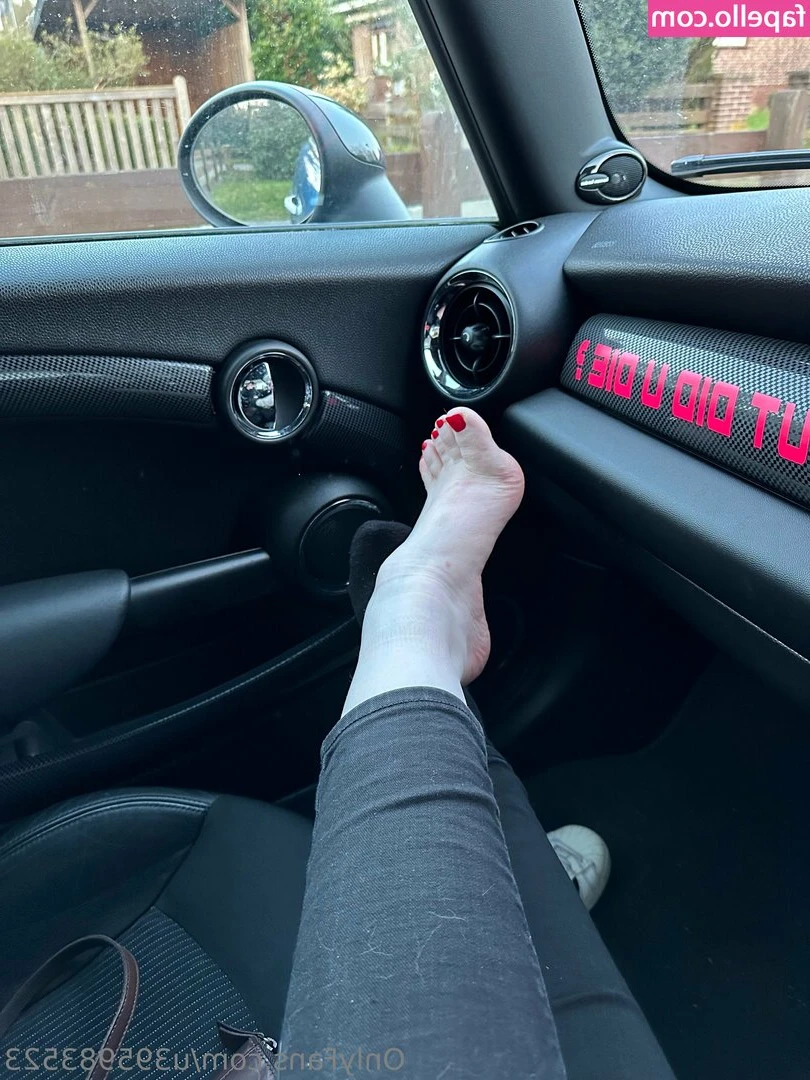 u395983523 - come fuck me please 🥺