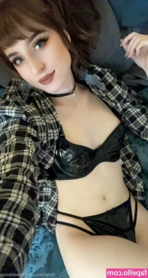 spookibooo - Your horny elven wife is craving your cum! 😈🖤 (the hair that