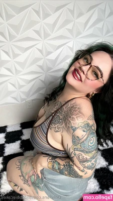 lildebbiecakes - Happy Friday!! Wyd today?