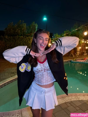 Rachel Michelle [ rachel-michelle ] - I just wanted to say good morning! And give you a bounce and clap! My