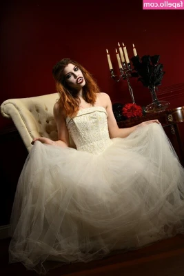 Ginger Belle [ ginger-belle ] - You love nylons and especially My shiny pantyhose   to see My ass and