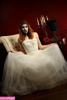 Ginger Belle [ ginger-belle ] - cum here and and let me tell u a bed time story