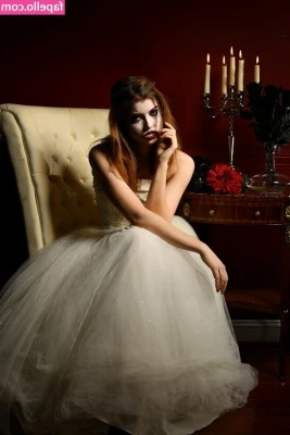 Ginger Belle [ ginger-belle ] - hot
