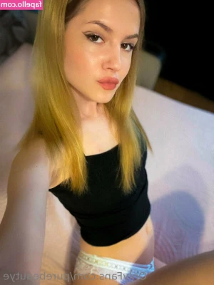 purebeautye - Rainy weekend means I get to stay in and indulge in some self foot