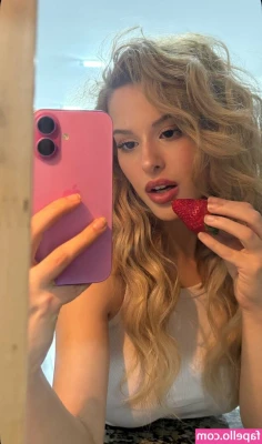20emma - 14 minute home made blowjob video   plus up close of him finishing in