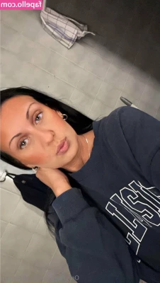 drottningen - We love a big load all over our fat MILF tits