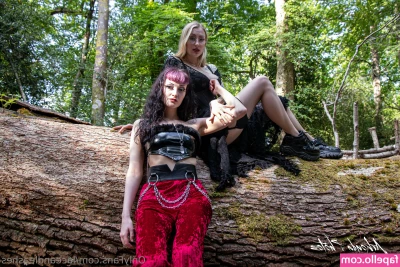 laceandleashes - Did someone ask for an afternoon snack??