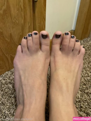 mrstoes24 - I need some sweet kisses mmmm
