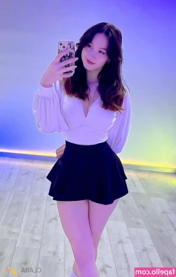 egirlclara - Suck them