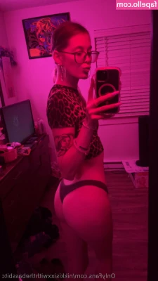 nikkisixxwiththebassbitc - Penis Stretching Exercise
