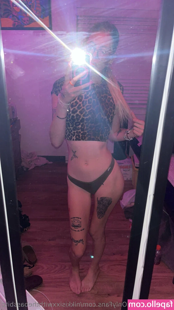 nikkisixxwiththebassbitc - Can you just imagine how My perfect sweaty pussy tastes fresh out of