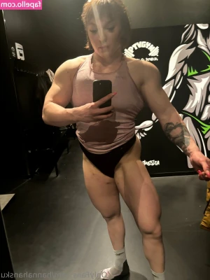 hannahansku - 🖤 First fan to tip this post $10 gets my XXX snap for life