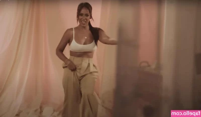Amel Bent [ amel-bent ] - I m going shopping this weekend for some new toys  Can t wait to show