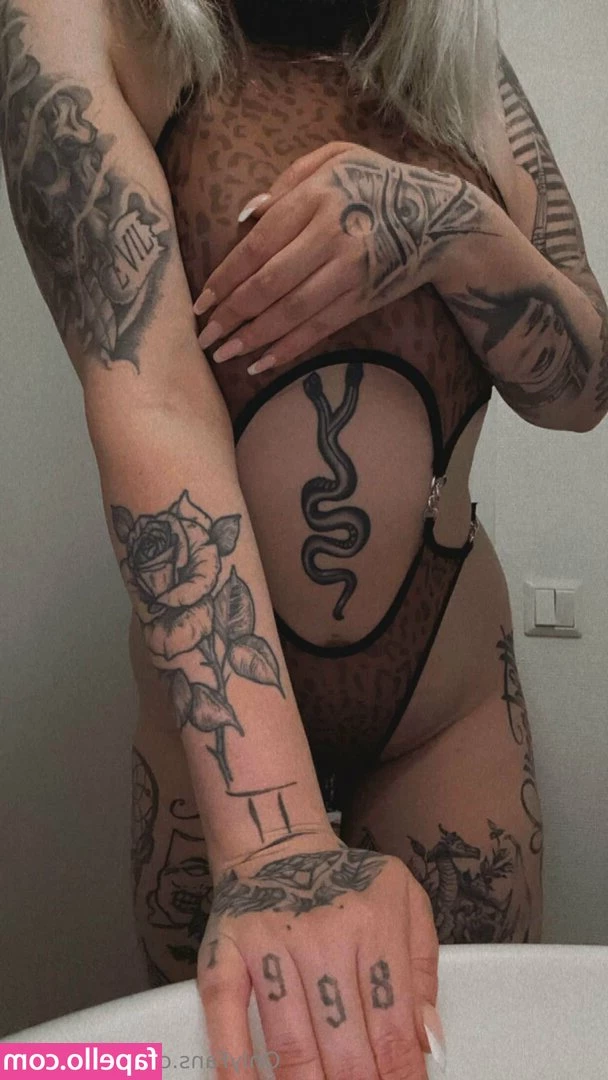 bigtitss02 - I need your mouth all over me...can you do that Daddy?