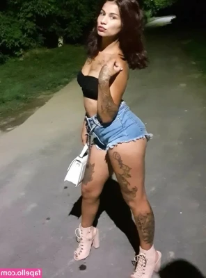 Lidija Jovanov [ lidija-jovanov ] - Would you eat my ass even in public on the beach?
