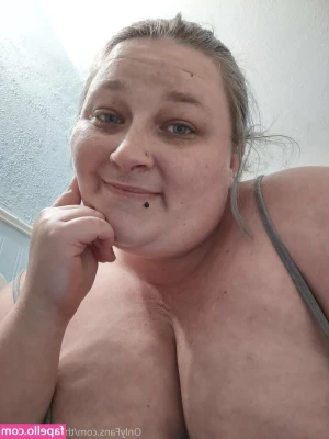 thatthickchick62 - Doing a sale on custom videos! $15 per minute (normally 20!)  DM me