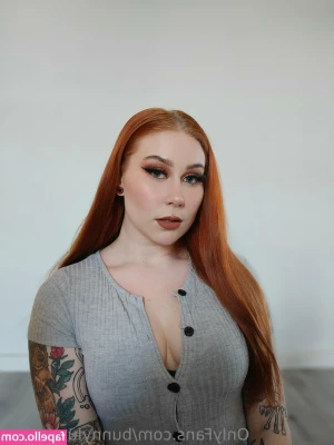 bunnylustfulfree - Si no te mato con una bala, te mato con mi mirada 🥴🔥