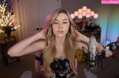 Dizzykitten - Yes a tongue so deep inside of me