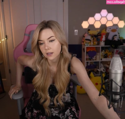 Dizzykitten - Merry Christmas daddy!!!