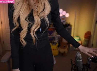 Dizzykitten - Devote. Obsess. Be mine. This year will be all about me, get ready.