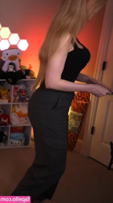 Dizzykitten - Busy tonight