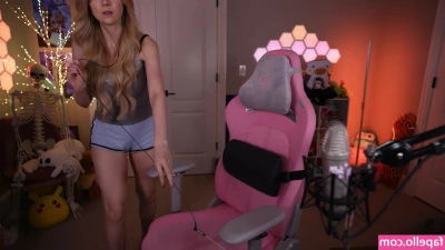 Dizzykitten - Did you guess right on the behind the scenes photo  I can t decide