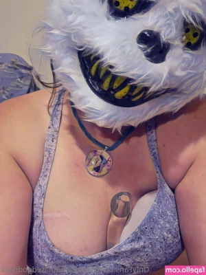 slightlymutilatedgoddess - Let’s do some “We shouldn’t be doing things” things. 😏