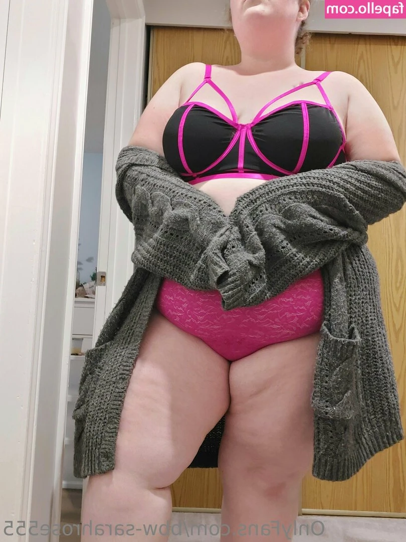 bbw-sarahrose555 - Santa's 🎅 little helper is here❣️