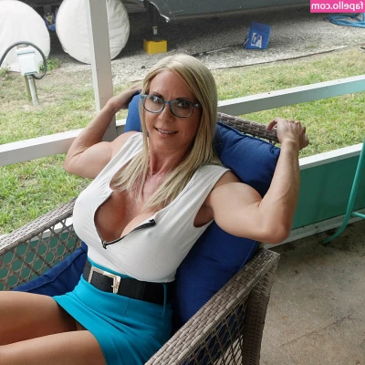 brooketyler - Stroke my torso up and down ^_^ Did you enjoy last night's message?