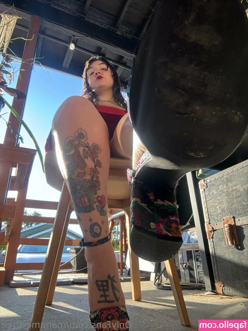 mariamewfree - Message me “Emily Norman” for this scene with this baddie