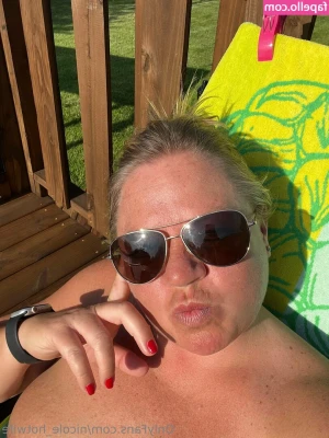 nicole_hotwife [ nicole-hotwife ] - A video request dedicated to one of my amazing fans. Thank you so