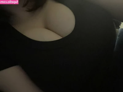 Lumineiia - I got my very first butt plug as a gift from a fan  amp  I finally
