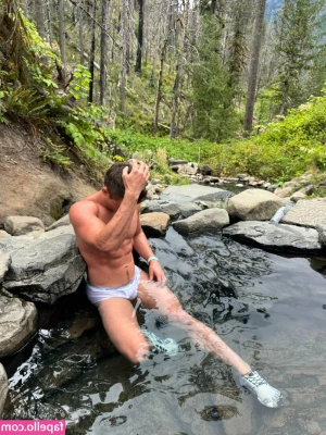 kingofthemattvip - showers with a glass door >>>>> 🥰