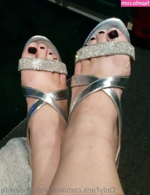 matureblondewife - I have something for you.😈