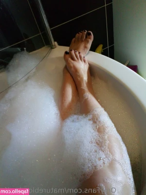 matureblondewife - twitter saw it first oops 🤪 hope you don’t mind a little hairy