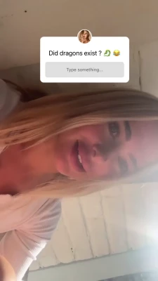 Kimberley Garner [ kimberley-garner-1 ] - Who s up