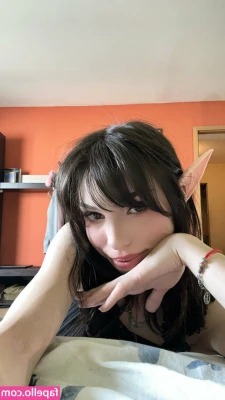 xcatstar - Wanna get frisky under the covers?