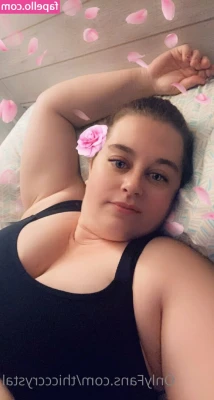 thicccrystal - 👋 vous voulez goûter la chatte crémeuse pour le dessert